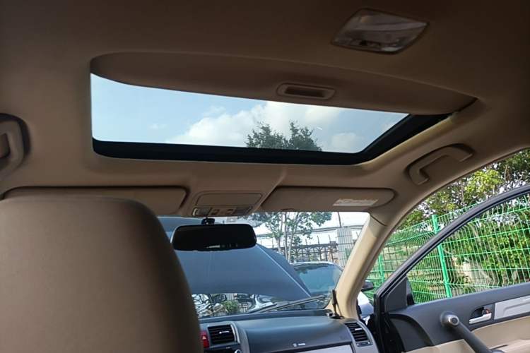 Used Honda CR-V 2010 2.4L automatic four-wheel drive luxury version Headliner