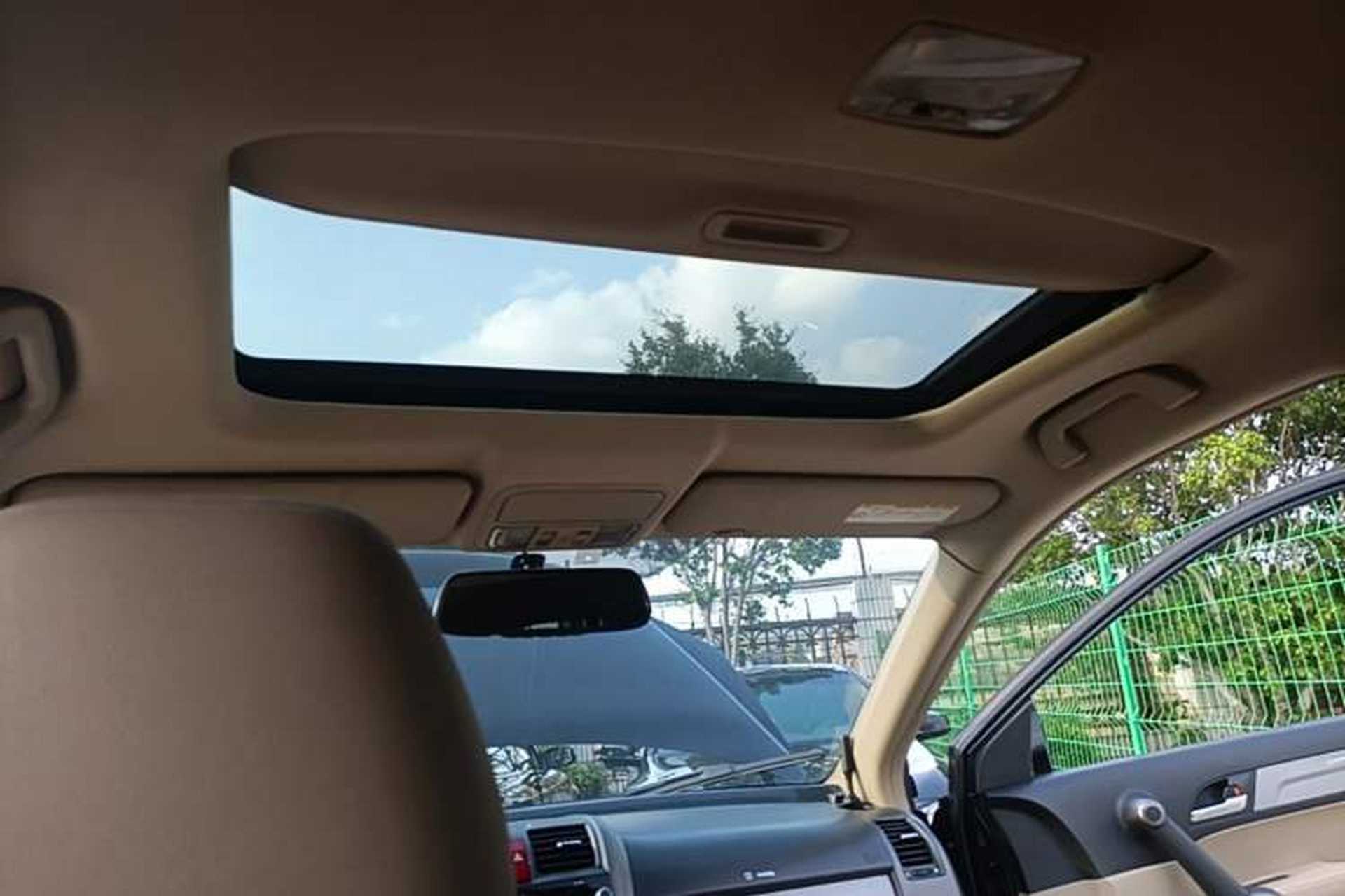 Used Honda CR-V 2010 2.4L automatic four-wheel drive luxury version Headliner