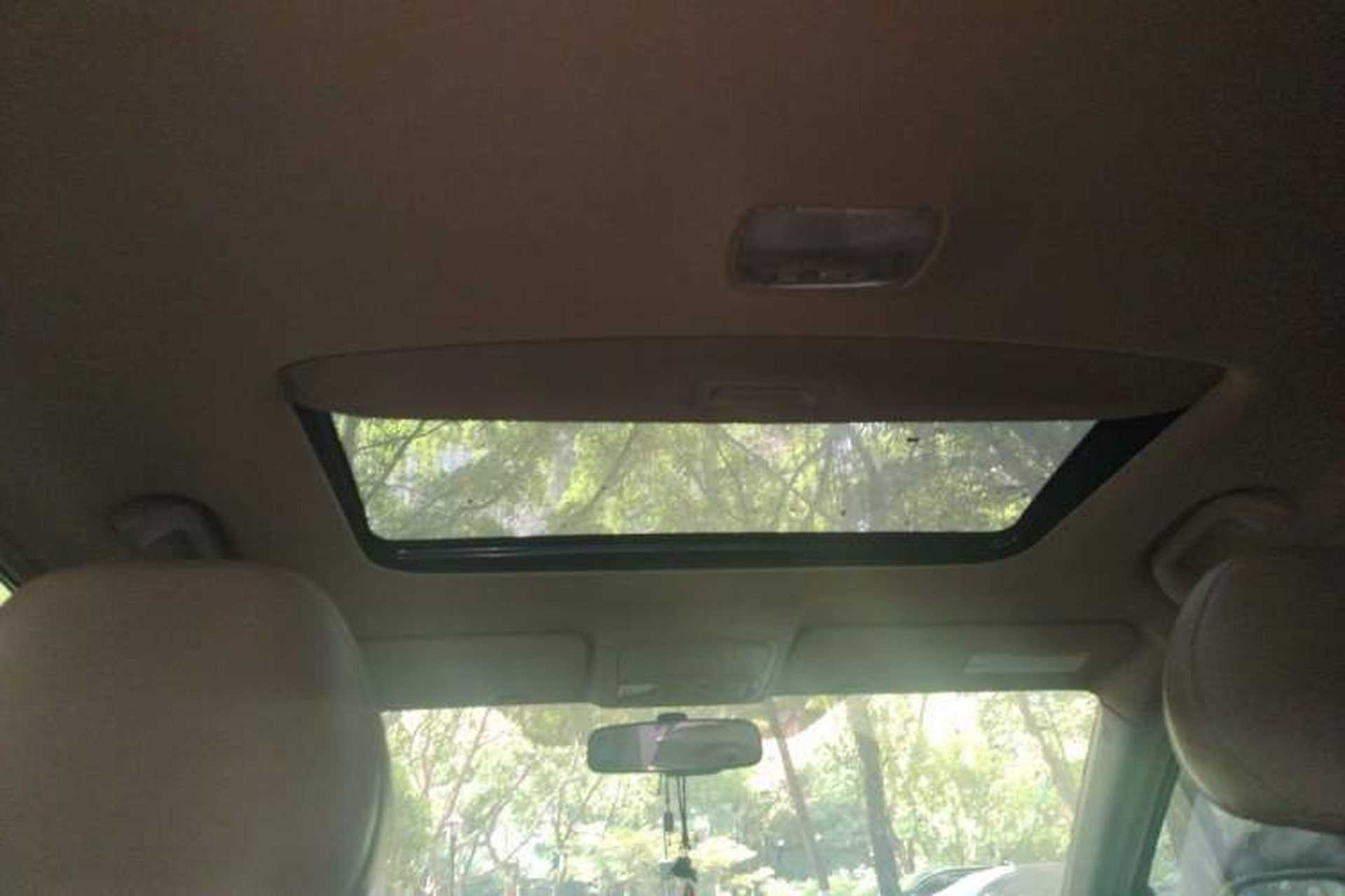 Used Honda CR-V 2010 2.4L Automatic Four-Wheel Drive Prestige Navigation Edition Headliner