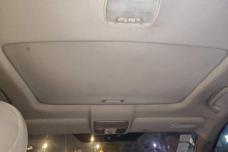 Used Honda CR-V 2010 2.0L Automatic Four-Wheel Drive Classic Edition Headliner