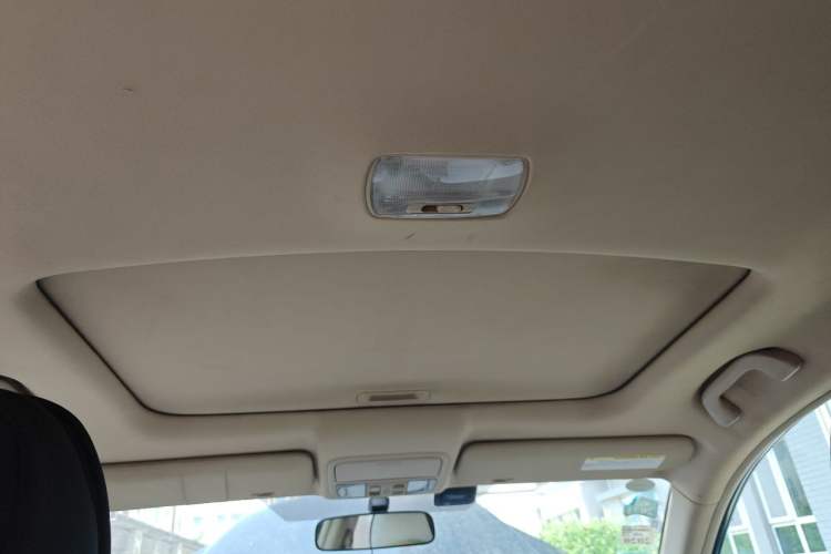 Used Honda CR-V 2010 2.4L automatic four-wheel drive luxury version Headliner