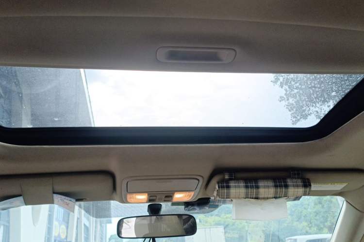 Used Honda CR-V 2010 2.0L Automatic Four-Wheel Drive Classic Edition Headliner