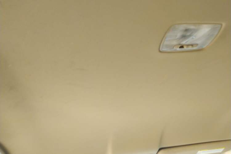 Used Honda CR-V 2010 2.0L manual two-wheel drive urban version Headliner