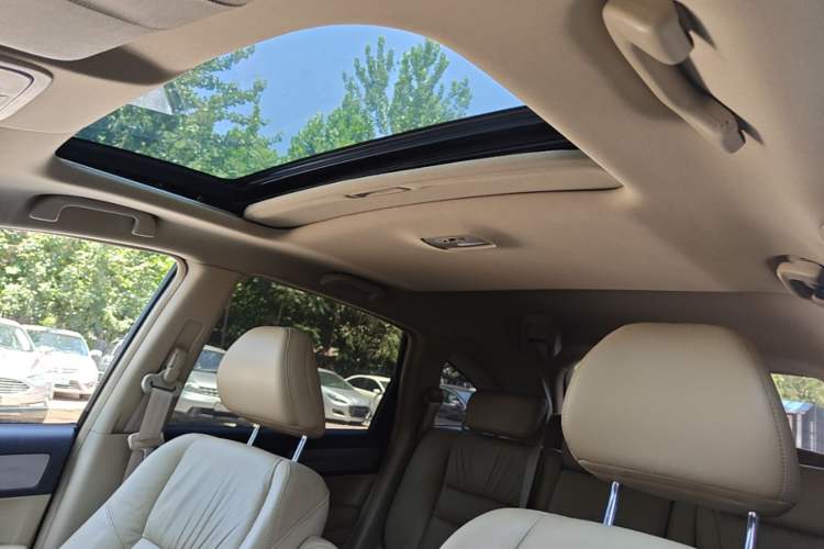 Used Honda CR-V 2010 2.4L automatic four-wheel drive luxury version Headliner