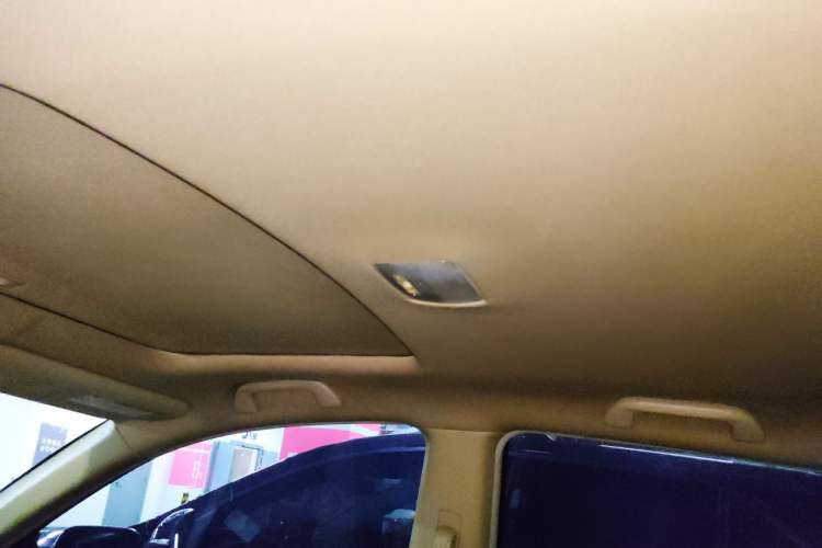 Used Honda CR-V 2010 2.4L automatic four-wheel drive luxury version Headliner