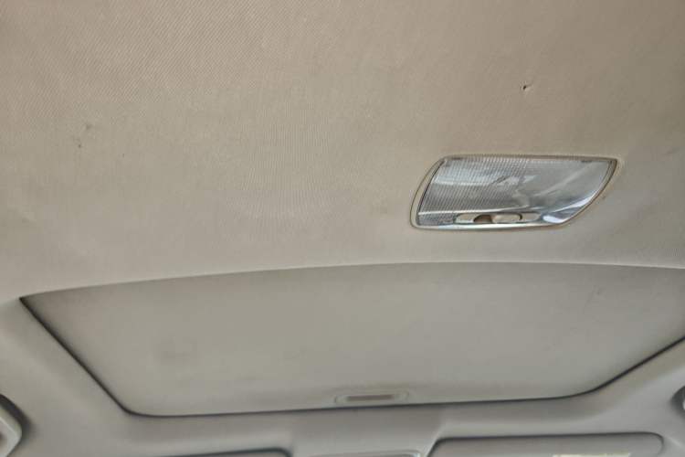 Used Honda CR-V 2010 2.0L Automatic Four-Wheel Drive Classic Edition Headliner