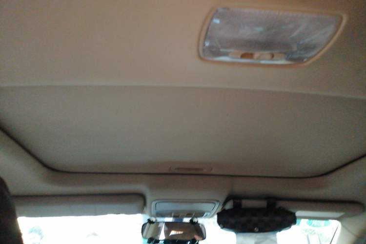 Used Honda CR-V 2010 2.4L automatic four-wheel drive luxury version Headliner