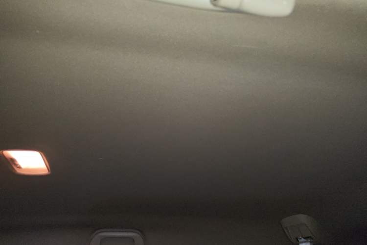 Used Honda CR-V 2010 2.0L automatic two-wheel drive urban version Headliner