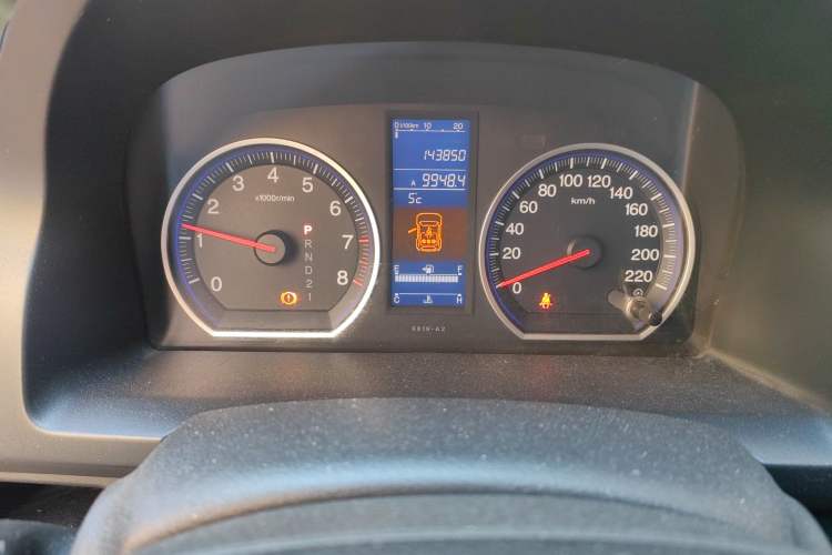 Used Honda CR-V 2010 2.0L automatic two-wheel drive urban version Instrument Cluster