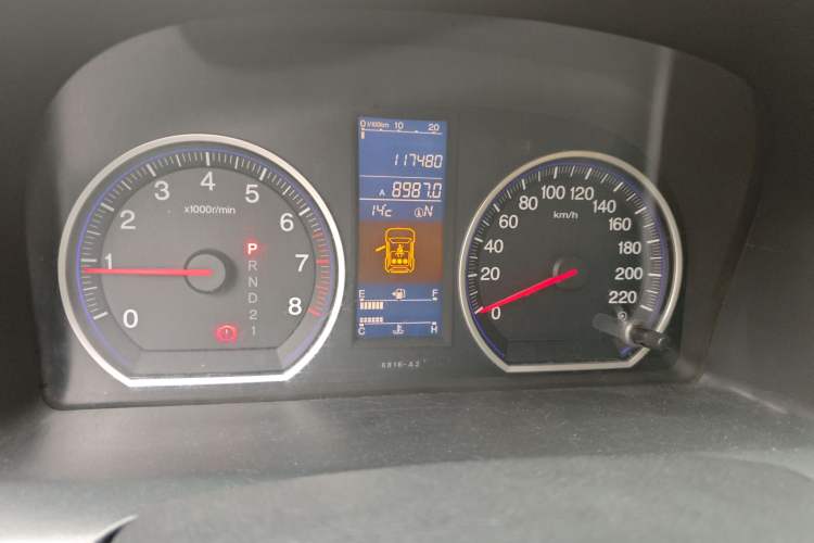 Used Honda CR-V 2010 2.4L automatic four-wheel drive luxury version Instrument Cluster