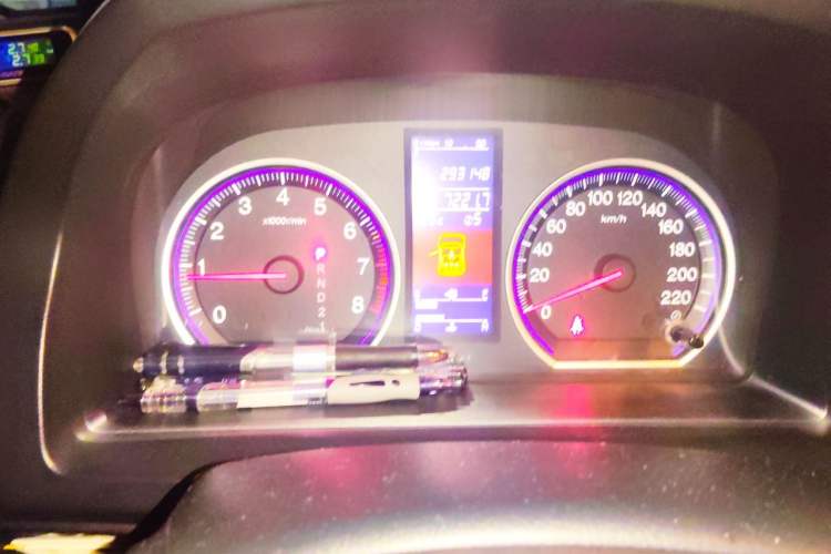 Used Honda CR-V 2010 2.4L automatic four-wheel drive luxury version Instrument Cluster