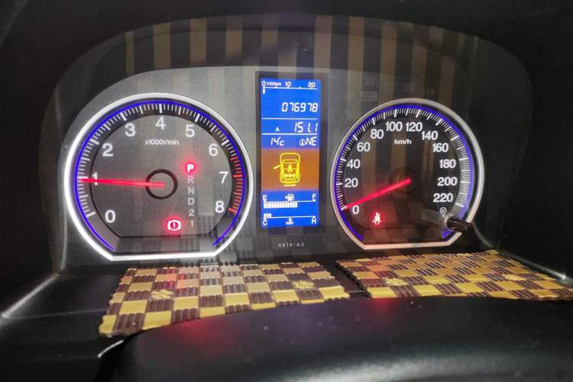 Used Honda CR-V 2010 2.4L automatic four-wheel drive luxury version Instrument Cluster