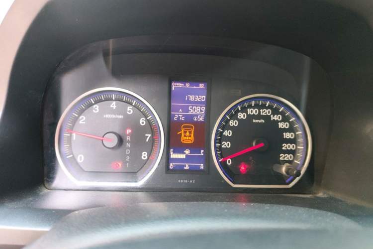 Used Honda CR-V 2010 2.4L automatic four-wheel drive luxury version Instrument Cluster
