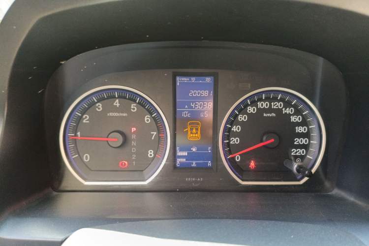 Used Honda CR-V 2010 2.4L automatic four-wheel drive luxury version Instrument Cluster