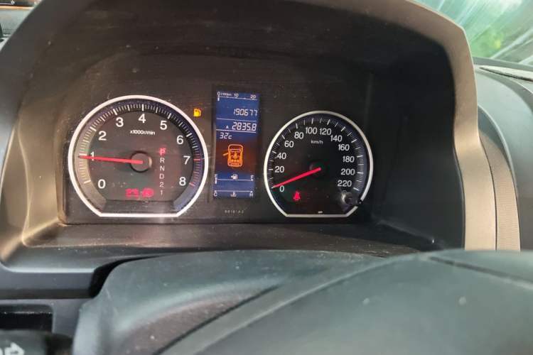 Used Honda CR-V 2010 2.0L automatic two-wheel drive urban version Instrument Cluster