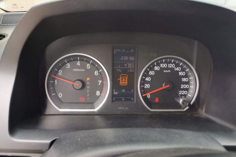 Used Honda CR-V 2010 2.4L automatic four-wheel drive luxury version Instrument Cluster