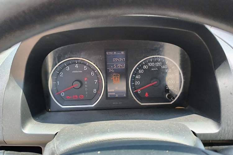 Used Honda CR-V 2010 2.0L automatic two-wheel drive urban version Instrument Cluster