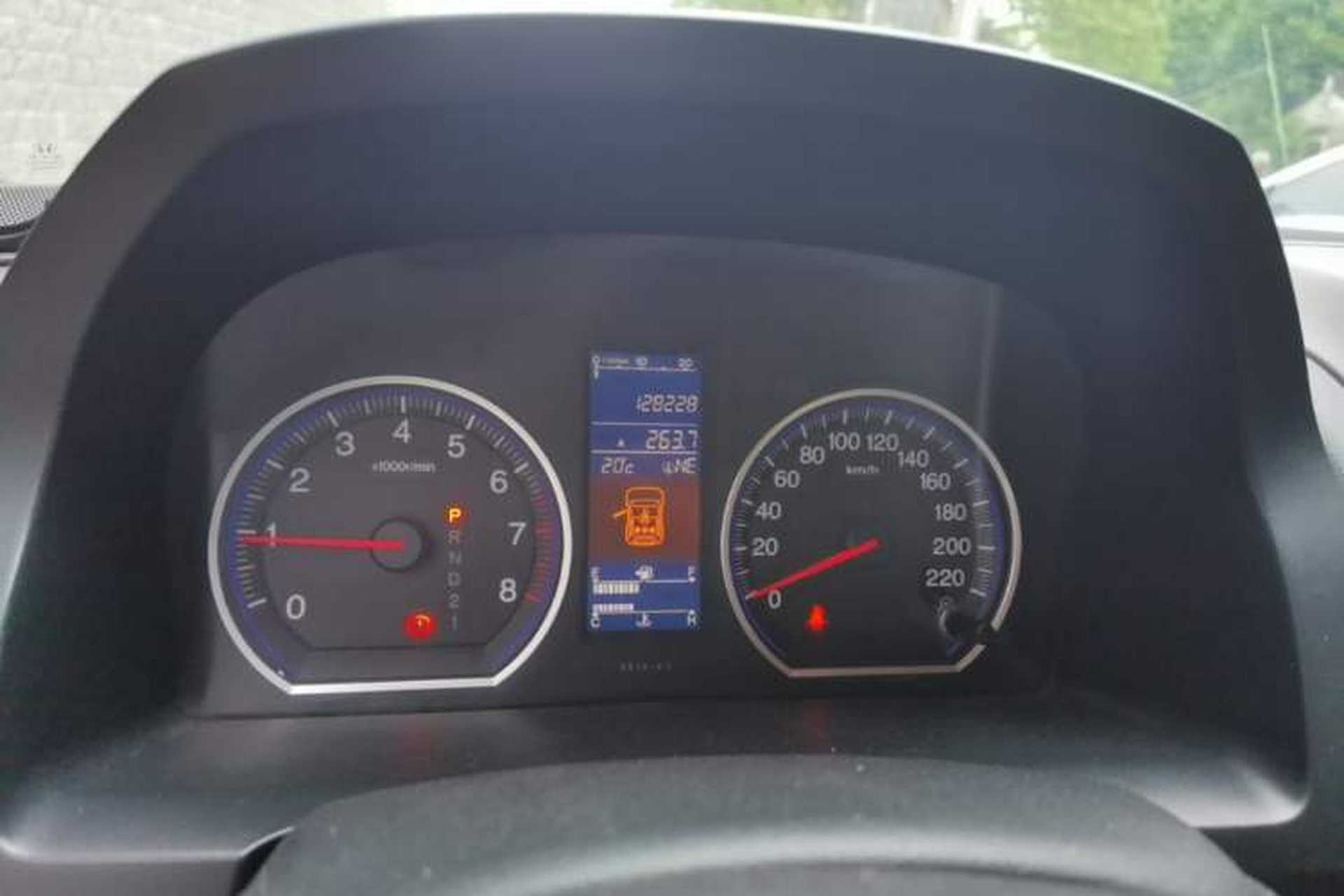 Used Honda CR-V 2010 2.4L automatic four-wheel drive luxury version Instrument Cluster