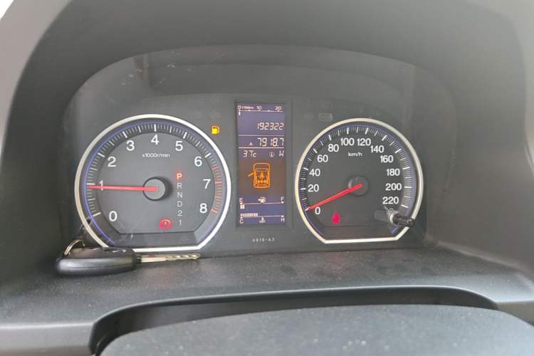 Used Honda CR-V 2010 2.4L automatic four-wheel drive luxury version Instrument Cluster