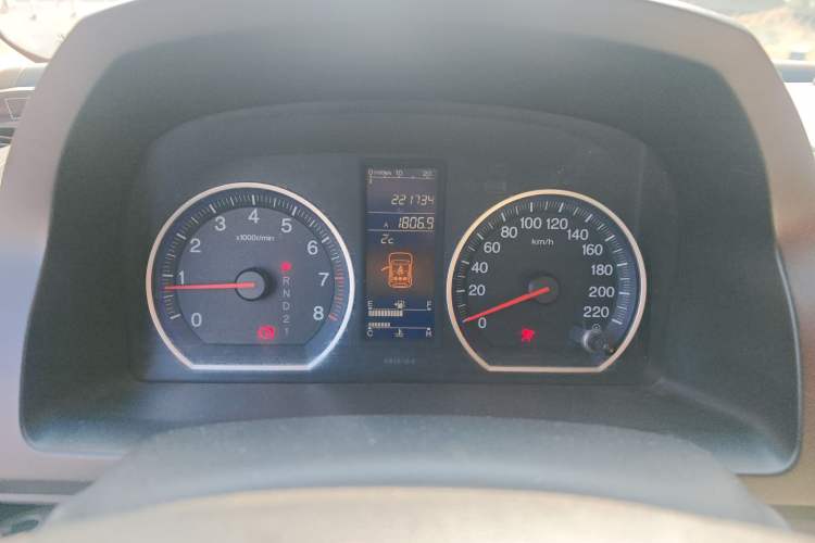 Used Honda CR-V 2010 2.0L automatic two-wheel drive urban version Instrument Cluster