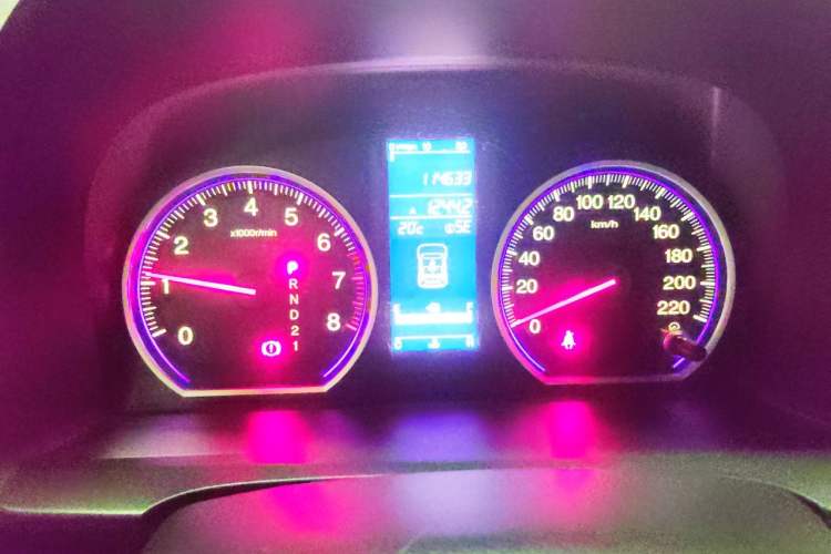 Used Honda CR-V 2010 2.4L automatic four-wheel drive luxury version Instrument Cluster
