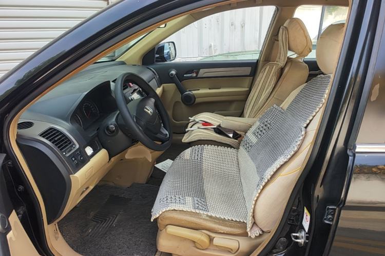 Used Honda CR-V 2010 2.0L automatic two-wheel drive urban version Left Front Seat