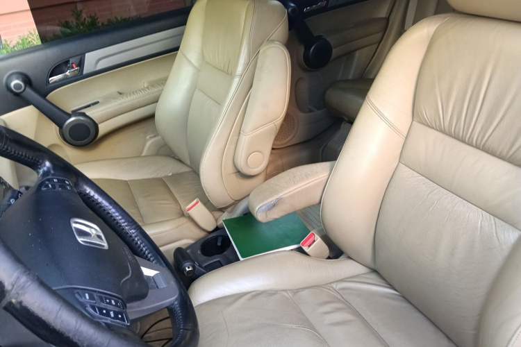 Used Honda CR-V 2010 2.4L automatic four-wheel drive luxury version Left Front Seat