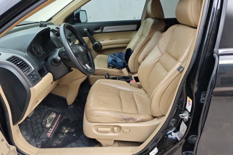 Used Honda CR-V 2010 2.4L automatic four-wheel drive luxury version Left Front Seat