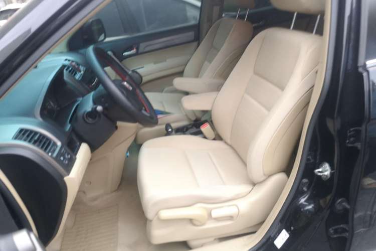Used Honda CR-V 2010 2.0L manual two-wheel drive urban version Left Front Seat