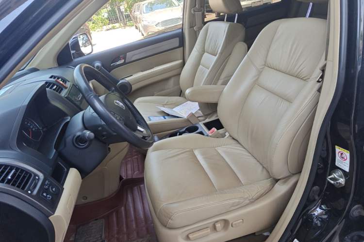 Used Honda CR-V 2010 2.4L automatic four-wheel drive luxury version Left Front Seat