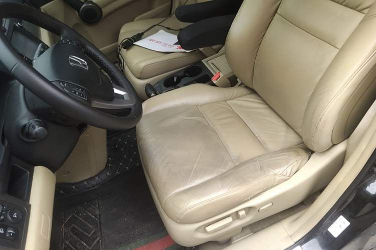 Used Honda CR-V 2010 2.4L automatic four-wheel drive luxury version Left Front Seat
