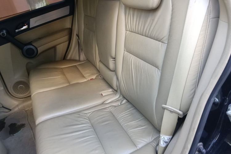 Used Honda CR-V 2010 2.4L automatic four-wheel drive luxury version Left Rear Seat