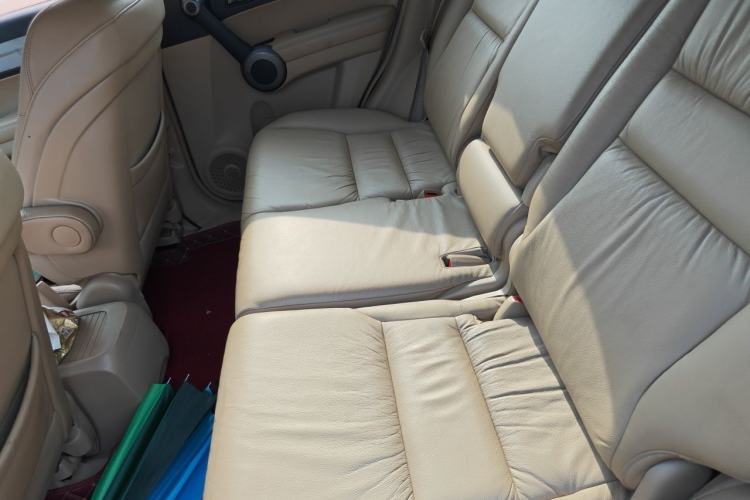 Used Honda CR-V 2010 2.4L automatic four-wheel drive luxury version Left Rear Seat