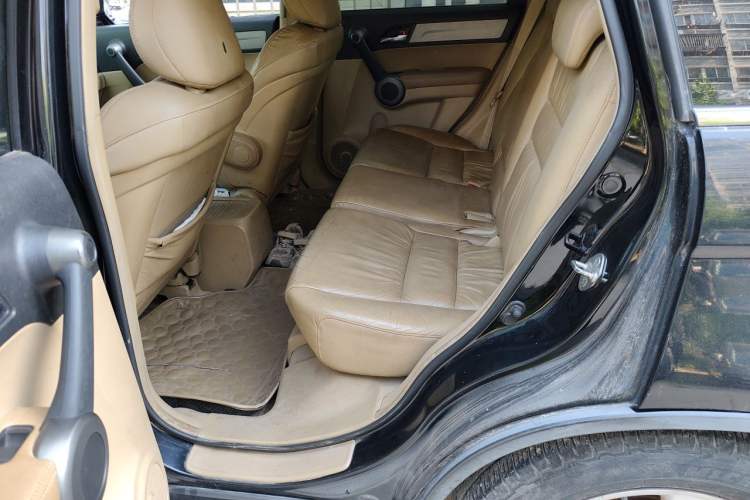 Used Honda CR-V 2010 2.4L automatic four-wheel drive luxury version Left Rear Seat