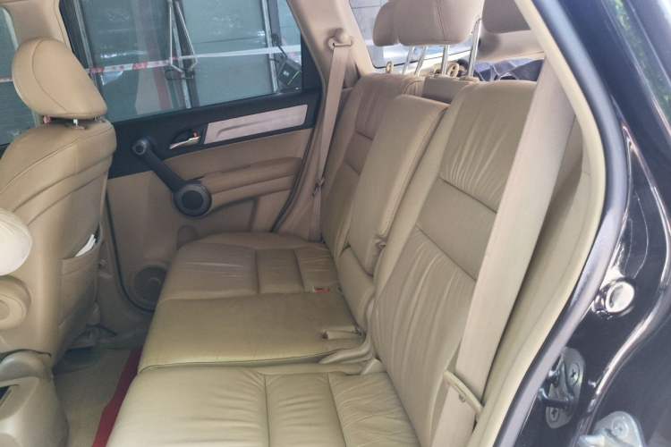 Used Honda CR-V 2010 2.4L automatic four-wheel drive luxury version Left Rear Seat