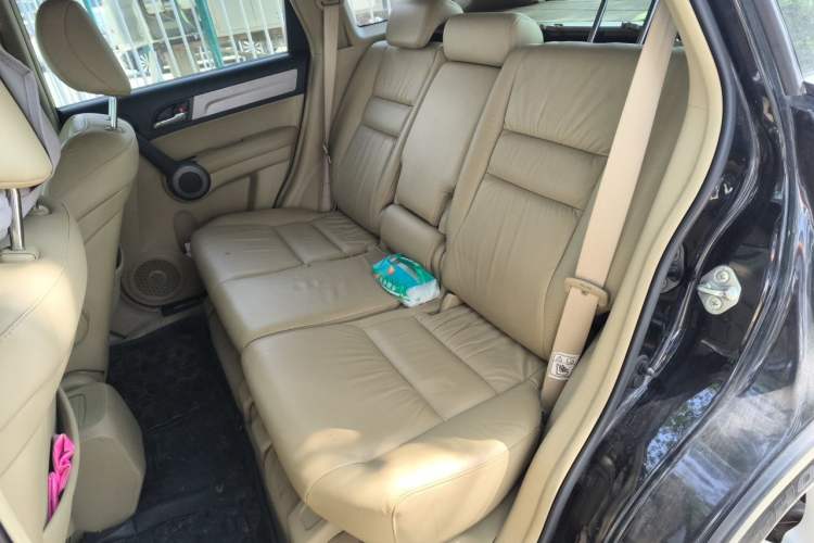Used Honda CR-V 2010 2.4L automatic four-wheel drive luxury version Left Rear Seat