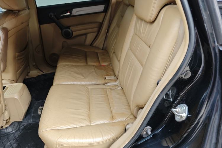 Used Honda CR-V 2010 2.4L automatic four-wheel drive luxury version Left Rear Seat