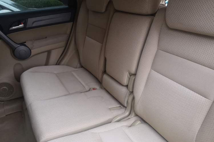 Used Honda CR-V 2010 2.0L manual two-wheel drive urban version Left Rear Seat
