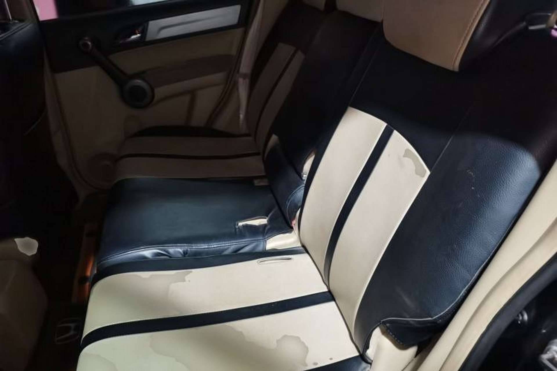 Used Honda CR-V 2010 2.0L automatic two-wheel drive urban version Left Rear Seat