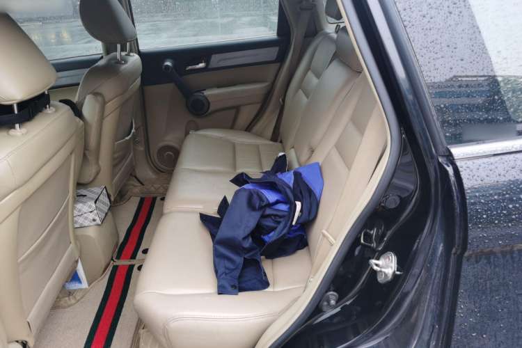 Used Honda CR-V 2010 2.0L manual two-wheel drive urban version Left Rear Seat