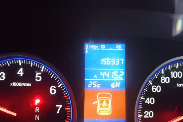 Used Honda CR-V 2010 2.4L Automatic Four-Wheel Drive Prestige Edition Odometer Close Up