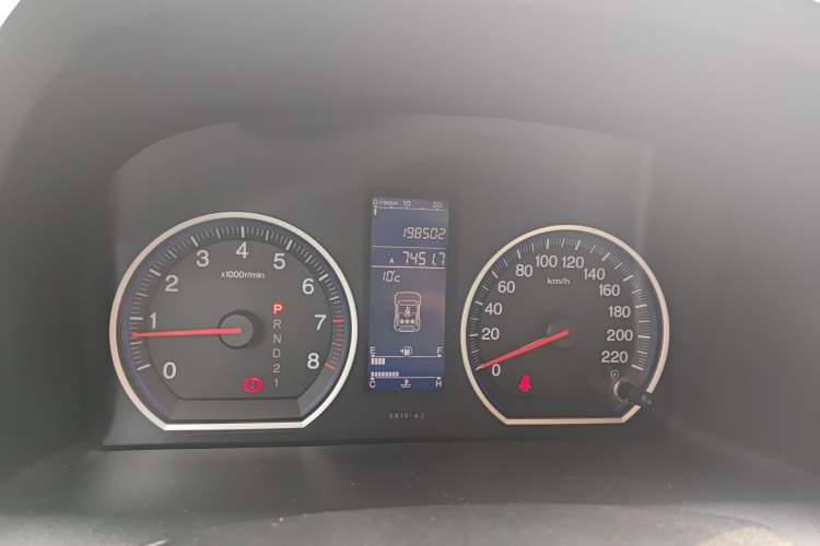 Used Honda CR-V 2010 2.0L automatic two-wheel drive urban version Odometer Close Up