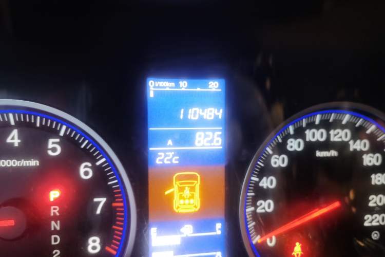 Used Honda CR-V 2010 2.0L Automatic Four-Wheel Drive Classic Edition Odometer Close Up