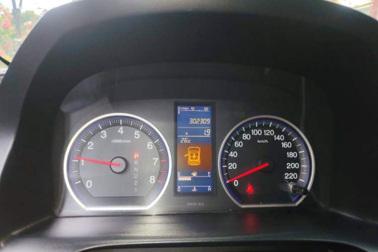 Used Honda CR-V 2010 2.0L automatic two-wheel drive urban version Odometer Close Up