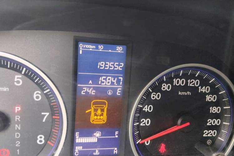 Used Honda CR-V 2010 2.4L Automatic Four-Wheel Drive Prestige Edition Odometer Close Up