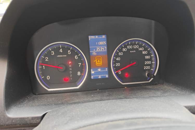 Used Honda CR-V 2010 2.0L automatic two-wheel drive urban version Odometer Close Up