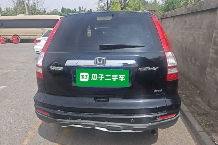 Used Honda CR-V 2010 2.4L automatic four-wheel drive luxury version Rear