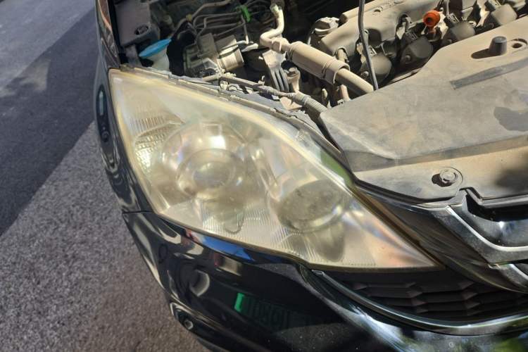 Used Honda CR-V 2010 2.0L Automatic Four-Wheel Drive Classic Edition Right Front Headlight