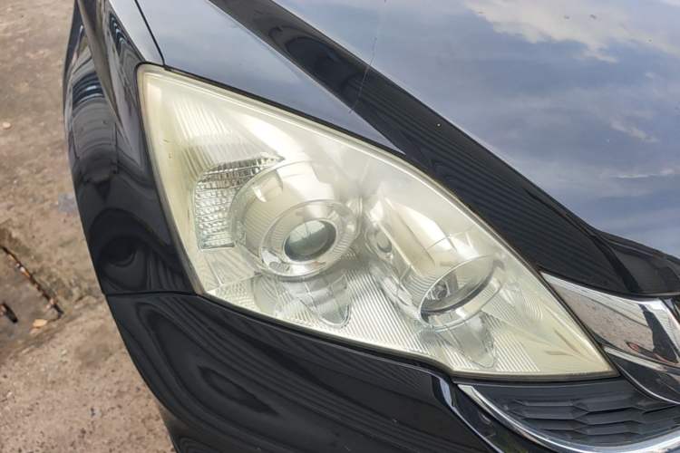 Used Honda CR-V 2010 2.0L automatic two-wheel drive urban version Right Front Headlight