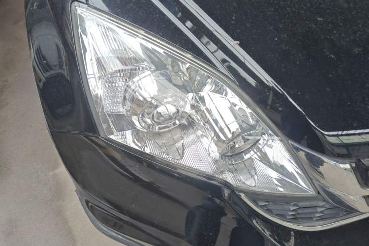Used Honda CR-V 2010 2.4L automatic four-wheel drive luxury version Right Front Headlight